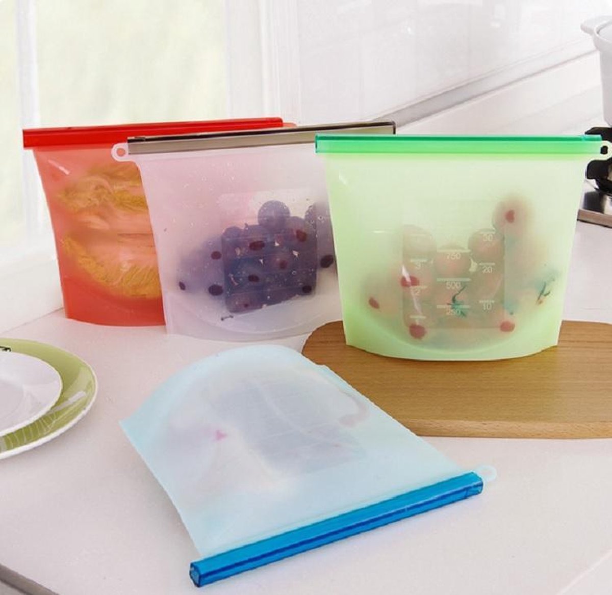  Siliconen Vershoudzakken | Bewaarzakken | Diepvrieszakken | Herbruikbaar | Lekvrij | Set 4-Stuks 1000ml | Vries &amp; Hitte Bestendig | 4 Kleuren