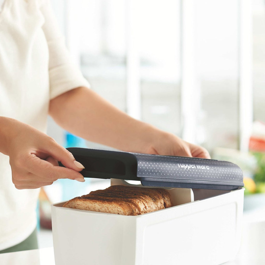  Tupperware BreadSmart Junior - Vershouddoos - Brood Langer Vers Houden - 32 X 17,5 X 15cm