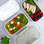  Homra Lunchbox STAQS Grey - Bento Box - 2 Laags Broodtrommel - 3 Compartimenten - Grijs - Lunch To Go - Duurzaam Kunststof - BPA Vrij - 3 Vaks Lunchtrommel Voor Volwassenen - Inclusief Bestek - Magnetron, Diepvries, Vaatwasser Bestendig - Vers Houden